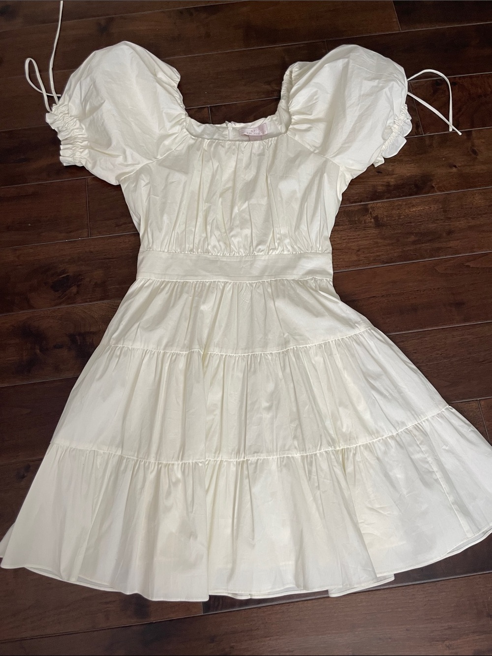 Rachel Parcell dress ivory SZs worn 1 time grad photos zip up
